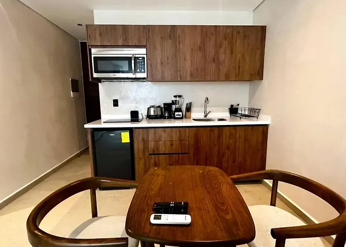 Comfy Plounge Pool Apartment *